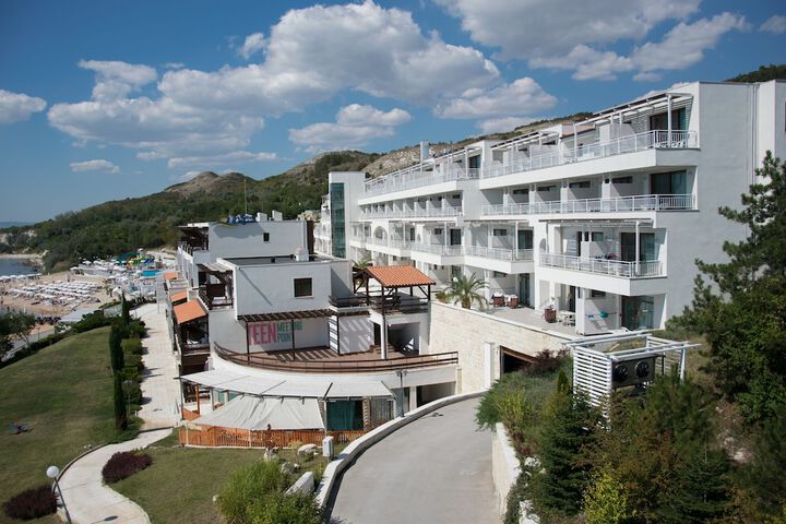 Hotel 52 of 52