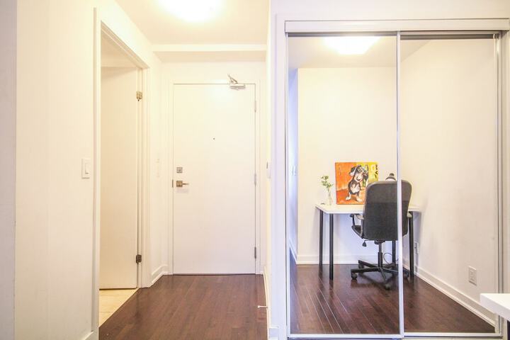 Room 12 of 273