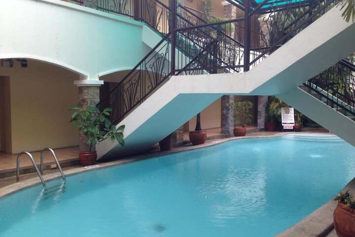 Hotel with Pool