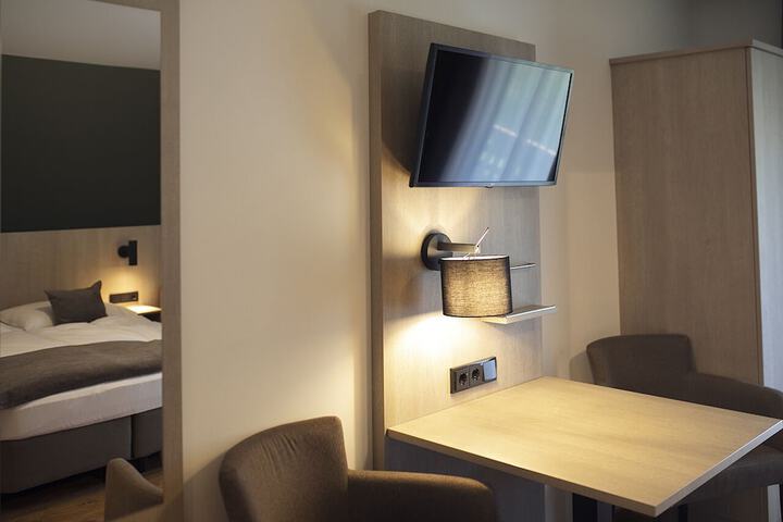 Room 22 of 50