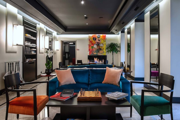 Guest Lobby