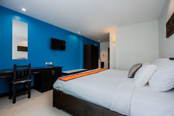 Room 15 of 122