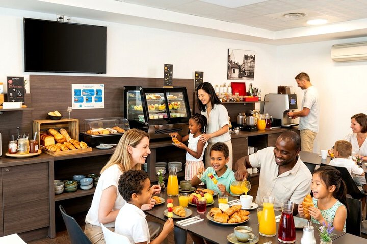 Breakfast area