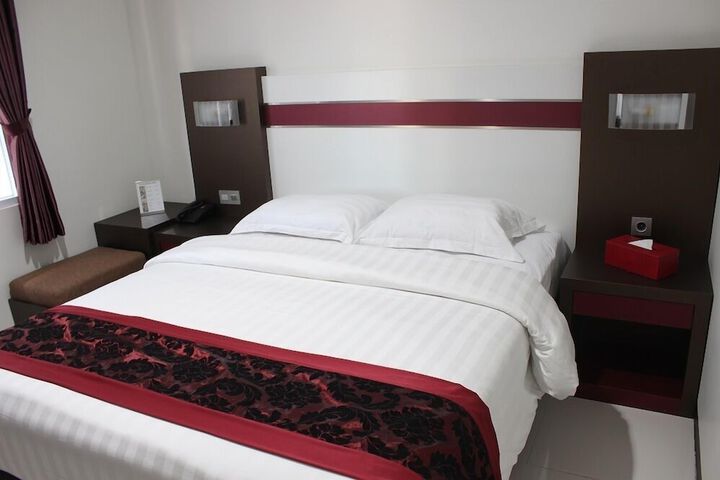 Room 16 of 43