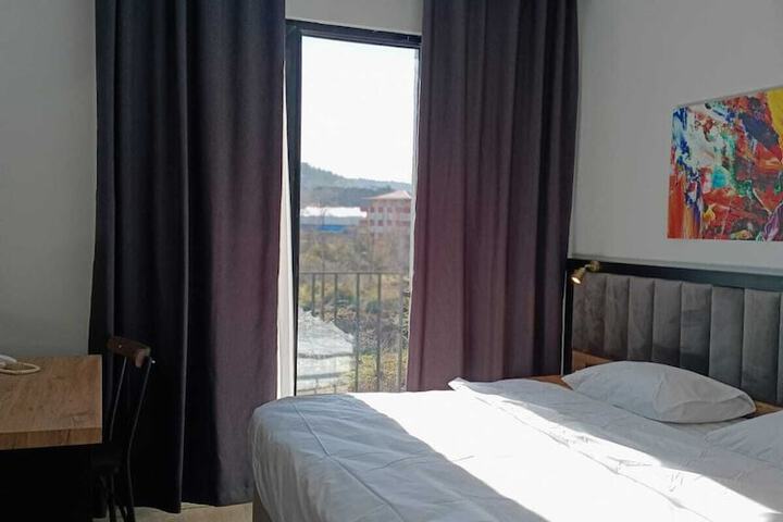 Room 43 of 115