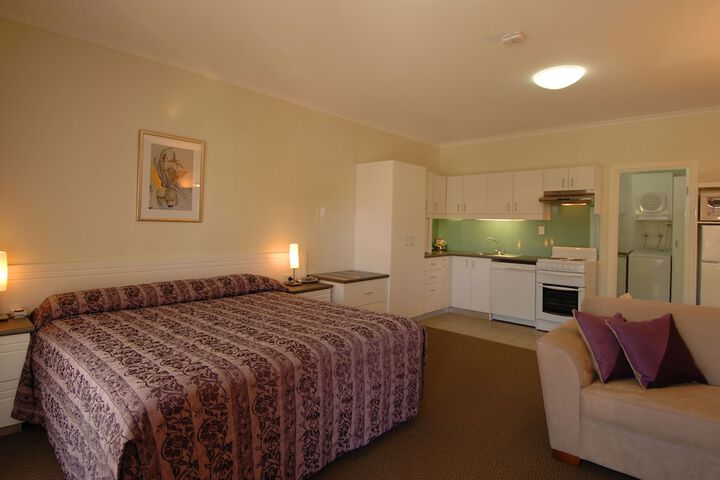 Room 3 of 50