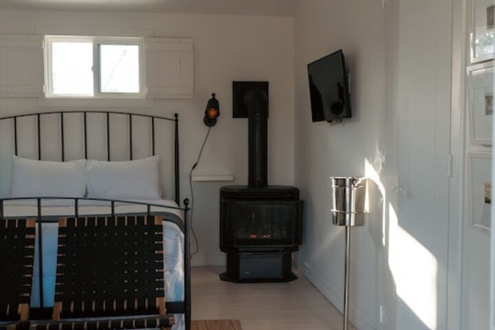 Room 52 of 117