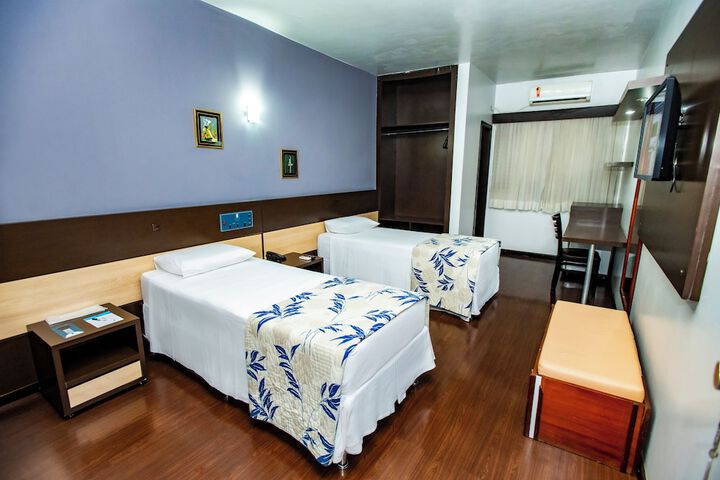 Room 14 of 77