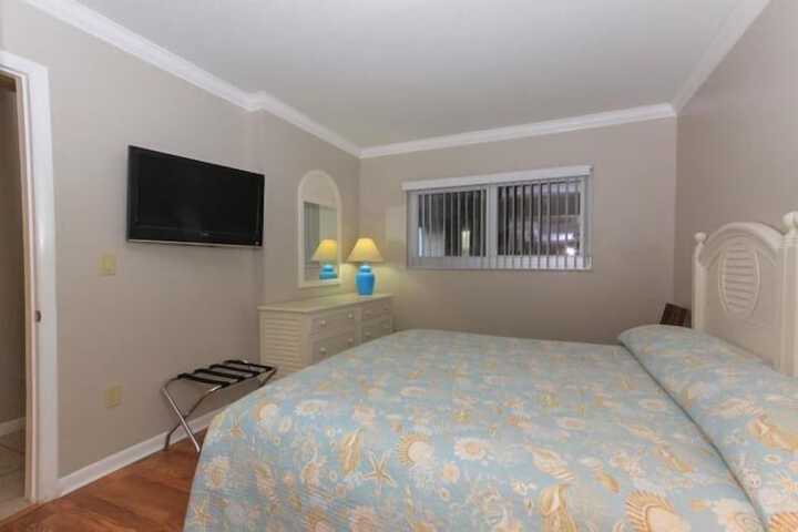 Room 4 of 47