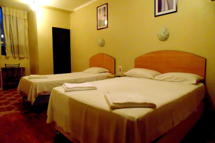 Room 12 of 28
