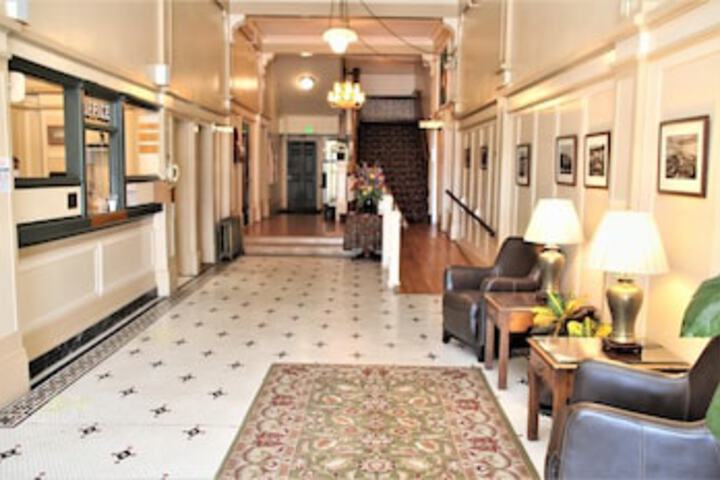 Hotel Interior 16 of 153
