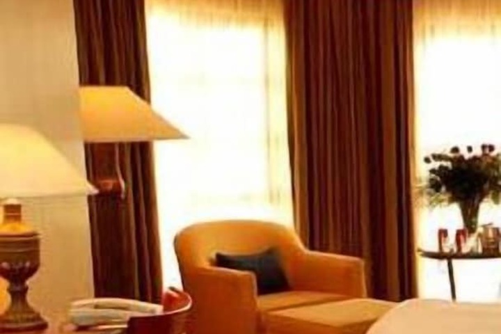 Room 46 of 95