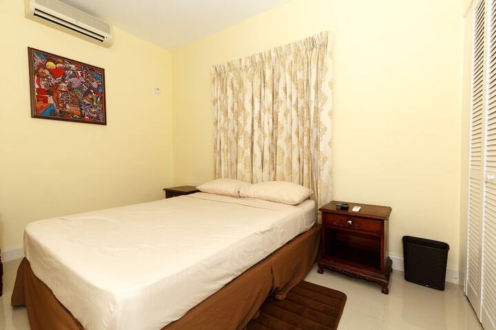 Room 8 of 39