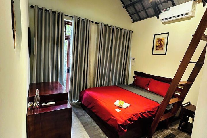 Room 7 of 56