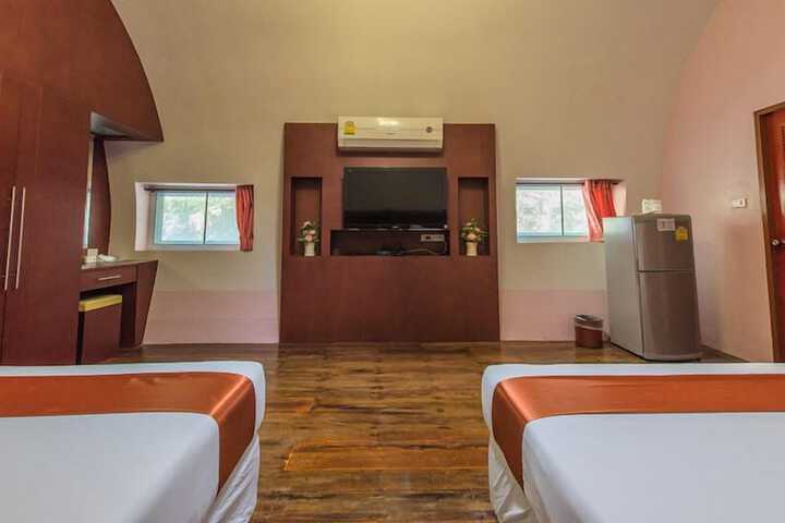 Room 25 of 65