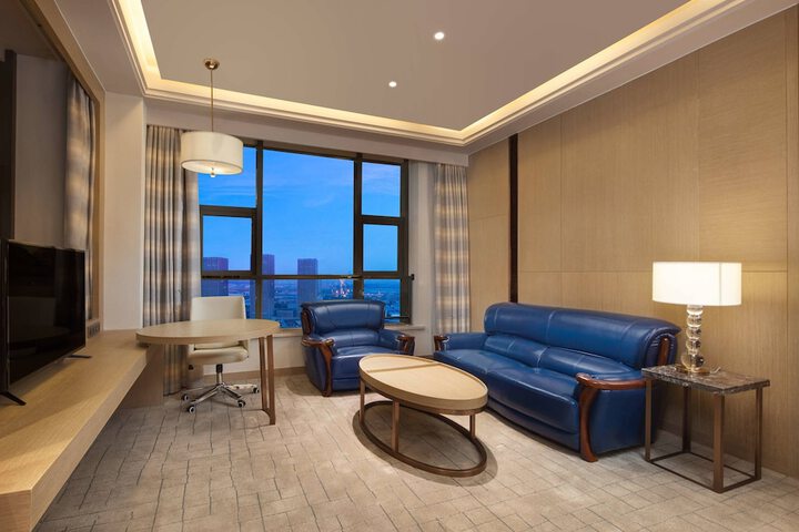 Room 21 of 46