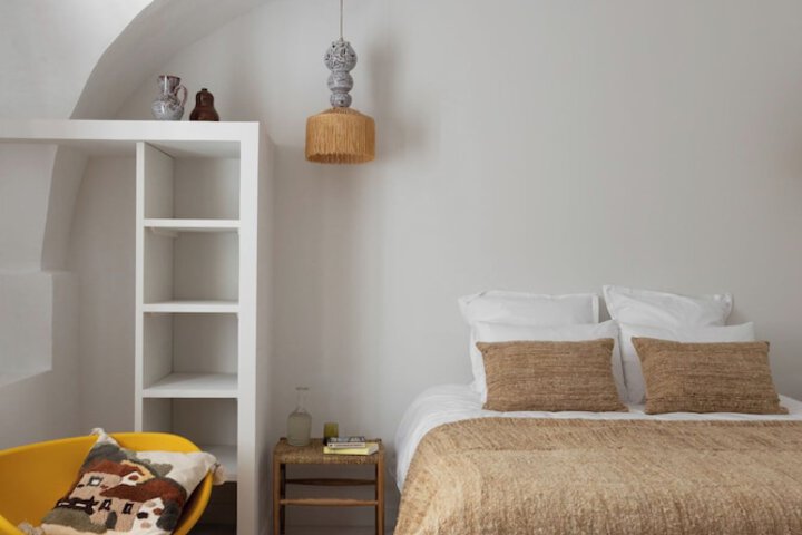 Room 2 of 36