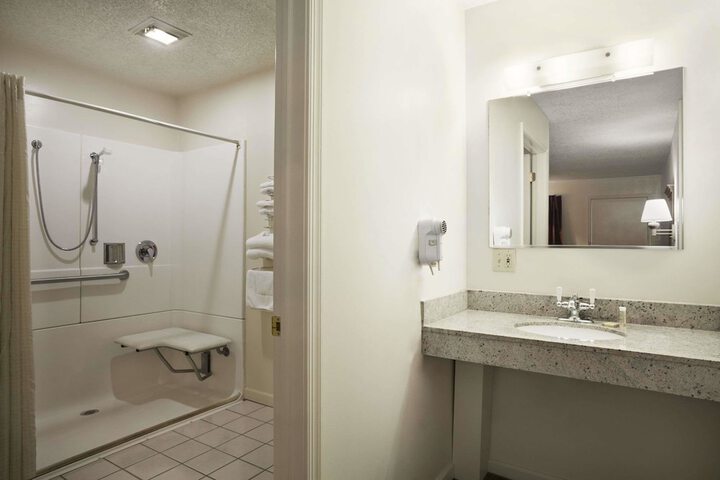 1 King Bed Mobility Accessible (9 of 15)