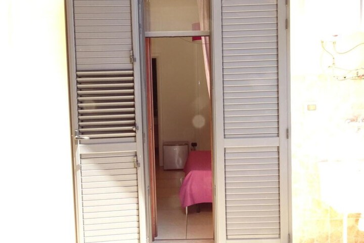 Room 21 of 71
