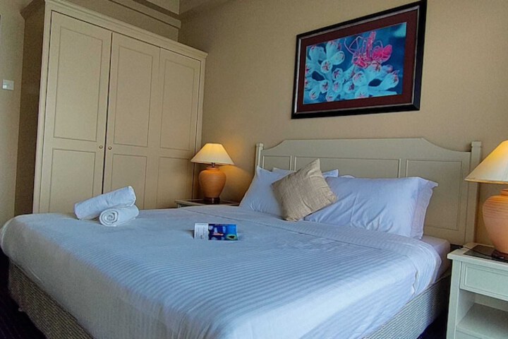 Room 158 of 650