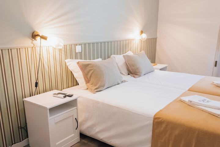 Room 2 of 30