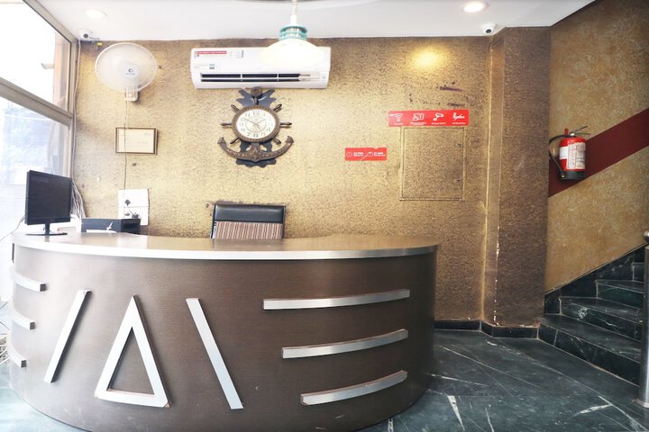 OYO 4849 HOTEL STAYWELL