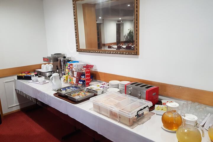 Breakfast/Coffee Service 26 of 35