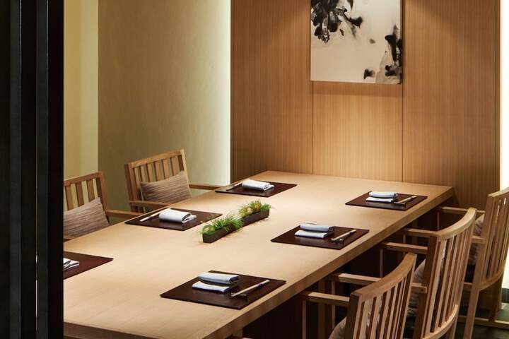 Dining 102 of 156