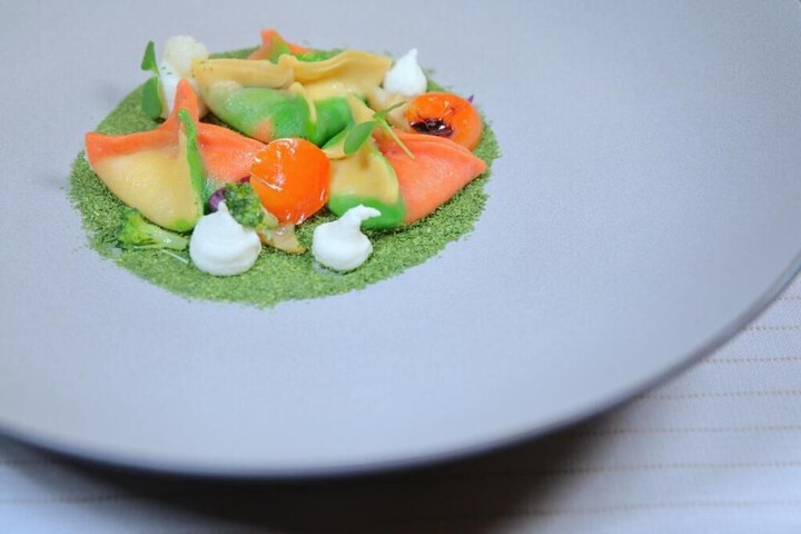 Dining 50 of 65