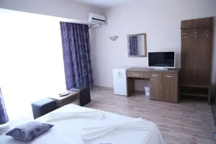 Room 3 of 11
