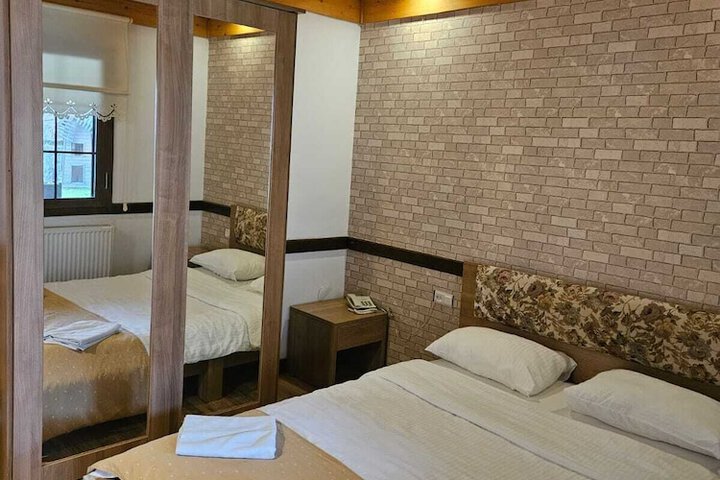 Room 4 of 46