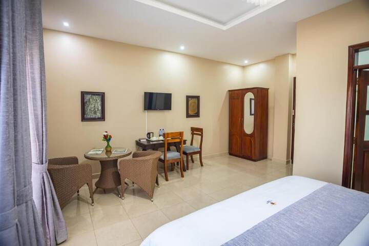 Room 3 of 46