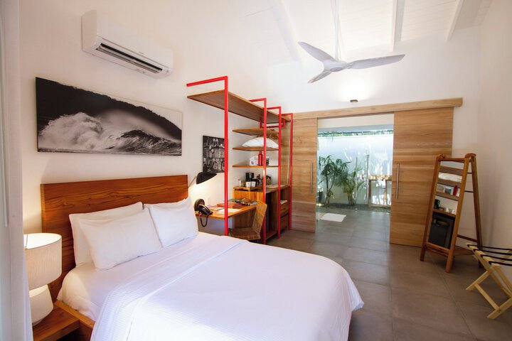 Room 27 of 114