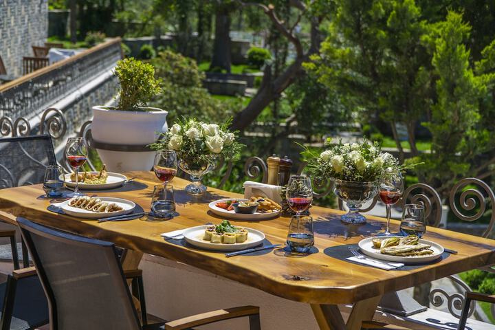 Dining 88 of 150