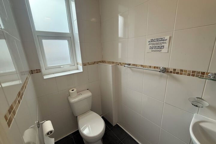 Room 99 of 126