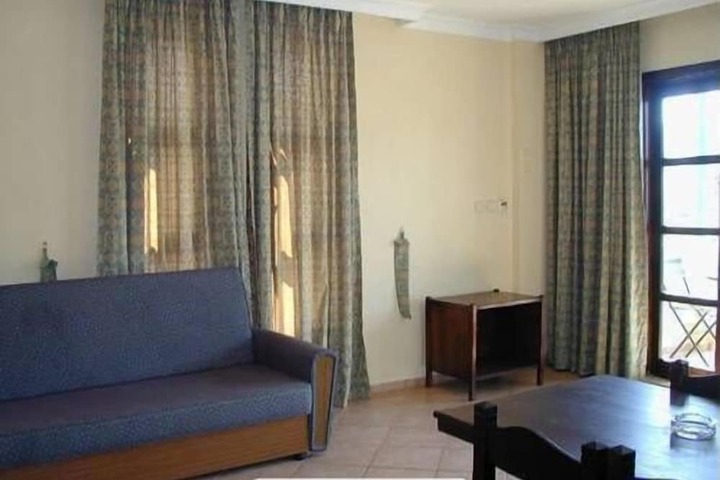 Room 13 of 31