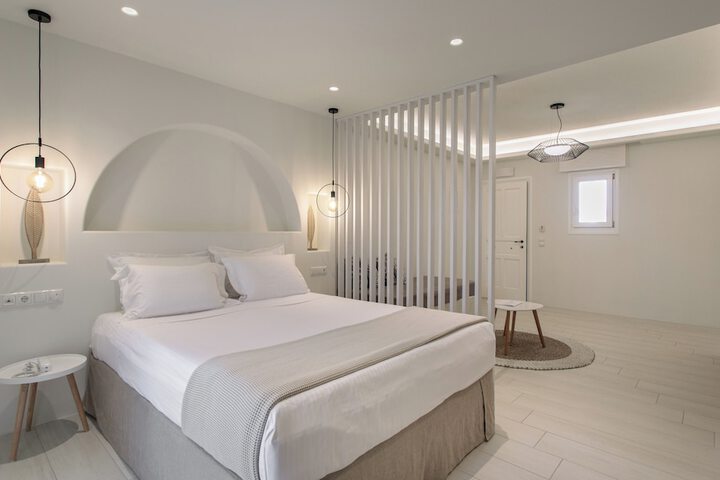 Room 12 of 83