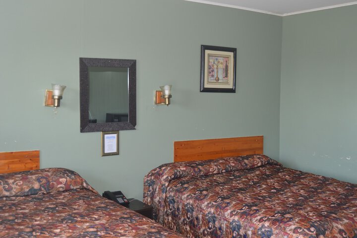 Room 5 of 25
