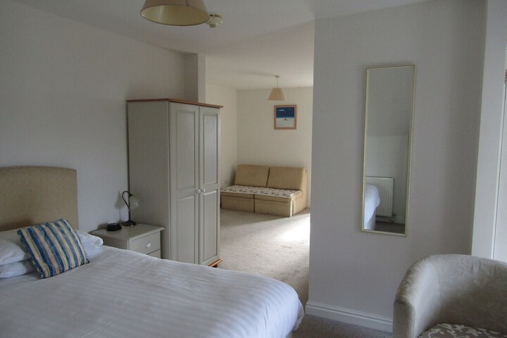 Room 25 of 63