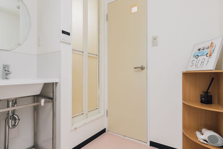 Room 54 of 57