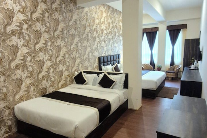 Room 13 of 39