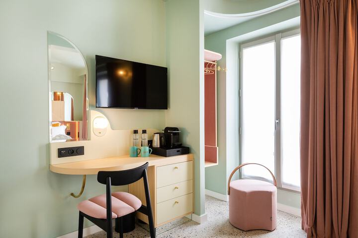 Room 21 of 64