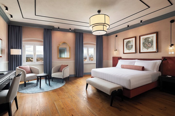 Room 14 of 49