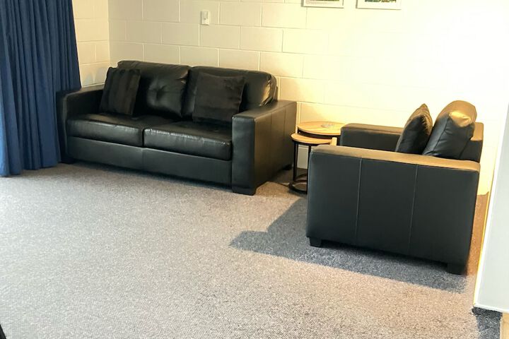 Room 8 of 27