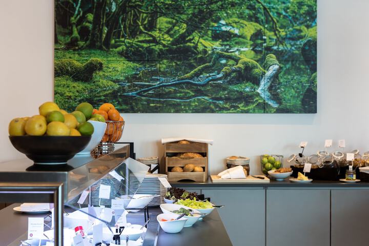 Breakfast/Coffee Service 29 of 42