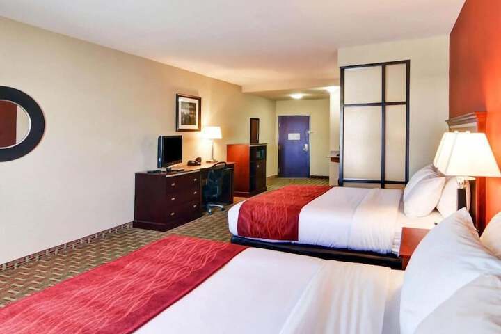1 King Bed Suite (7 of 20)