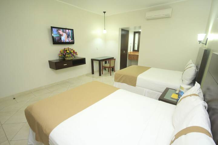 Room 25 of 74