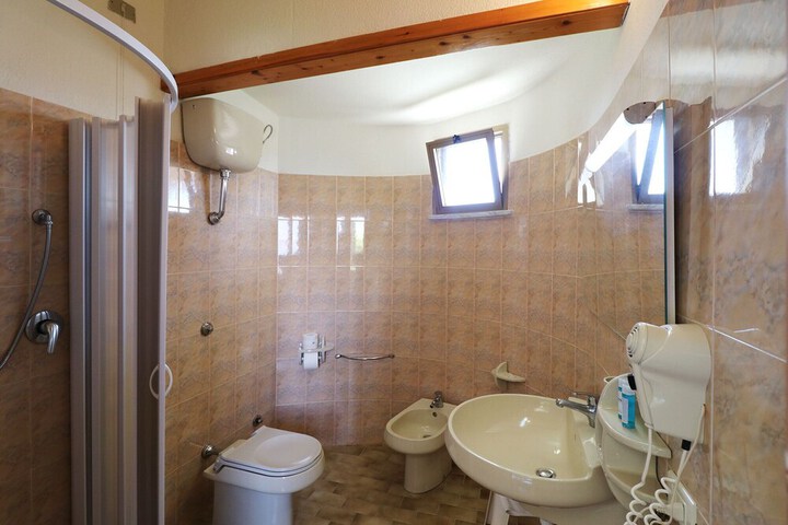 Room 93 of 150
