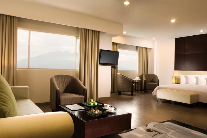 Room 4 of 47