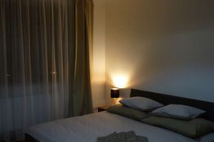 Room 32 of 71